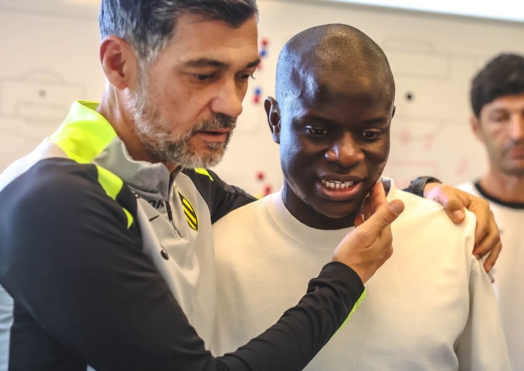 «التداعيات الغامضة» كانتي يغادر الاتحاد وعلاقته الغامضة بانتقال بنزيما إلى الهلال