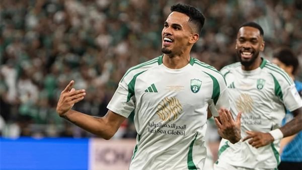 «التشديد على التنافس القوي» تشكيلة أهلي جدة الرسمية لمواجهة الهلال في مباراة اليوم