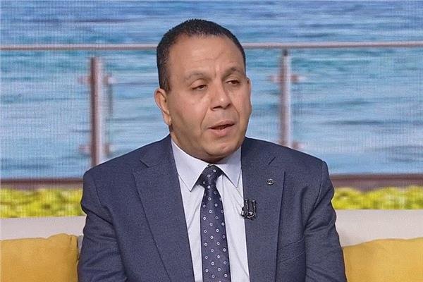 «التعليم لا يعرف التأجيل» خبير تربوي يؤكد على ضرورة الالتزام بالدراسة والتقييمات المستمرة