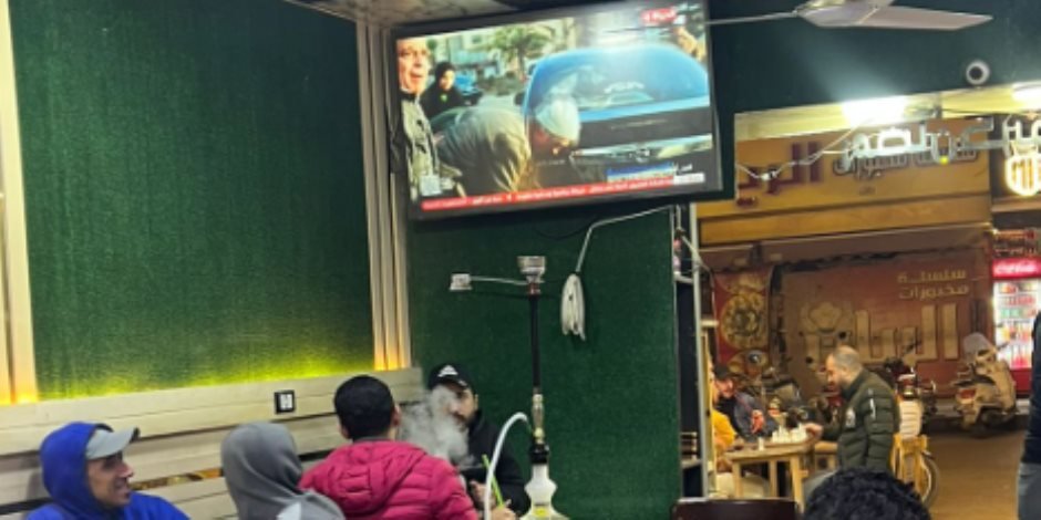 «الجماهير تتوافد على مقاهي المحافظات لمتابعة مسلسل “حد أقصى” للنجمة روجينا»