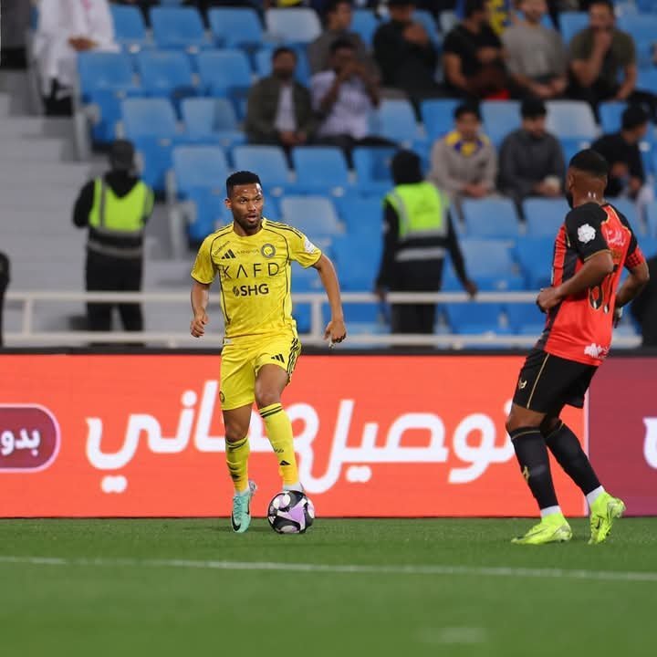 «النصر يتجاوز الرياض ويتصدر روشن في ظل غيابات مؤثرة»