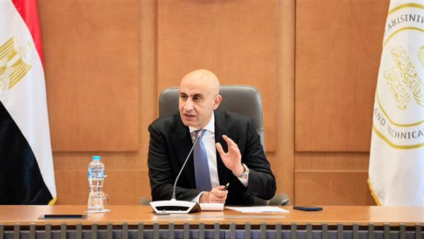 «انطلاقاً من رؤية التعليم» توجيهات وزير التعليم تشعل الحماس في المديريات استعداداً للفصل الدراسي الثاني