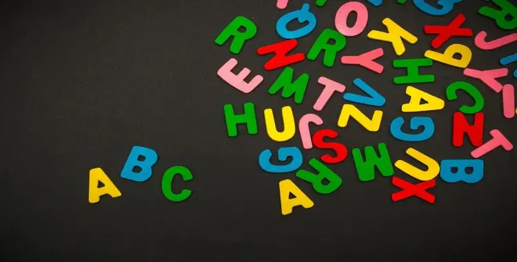 «انطلاقة جديدة لتعليم اللغة الإنجليزية» توزيع منهج الصف الأول الإعدادي في الترم الثاني لعام 2026