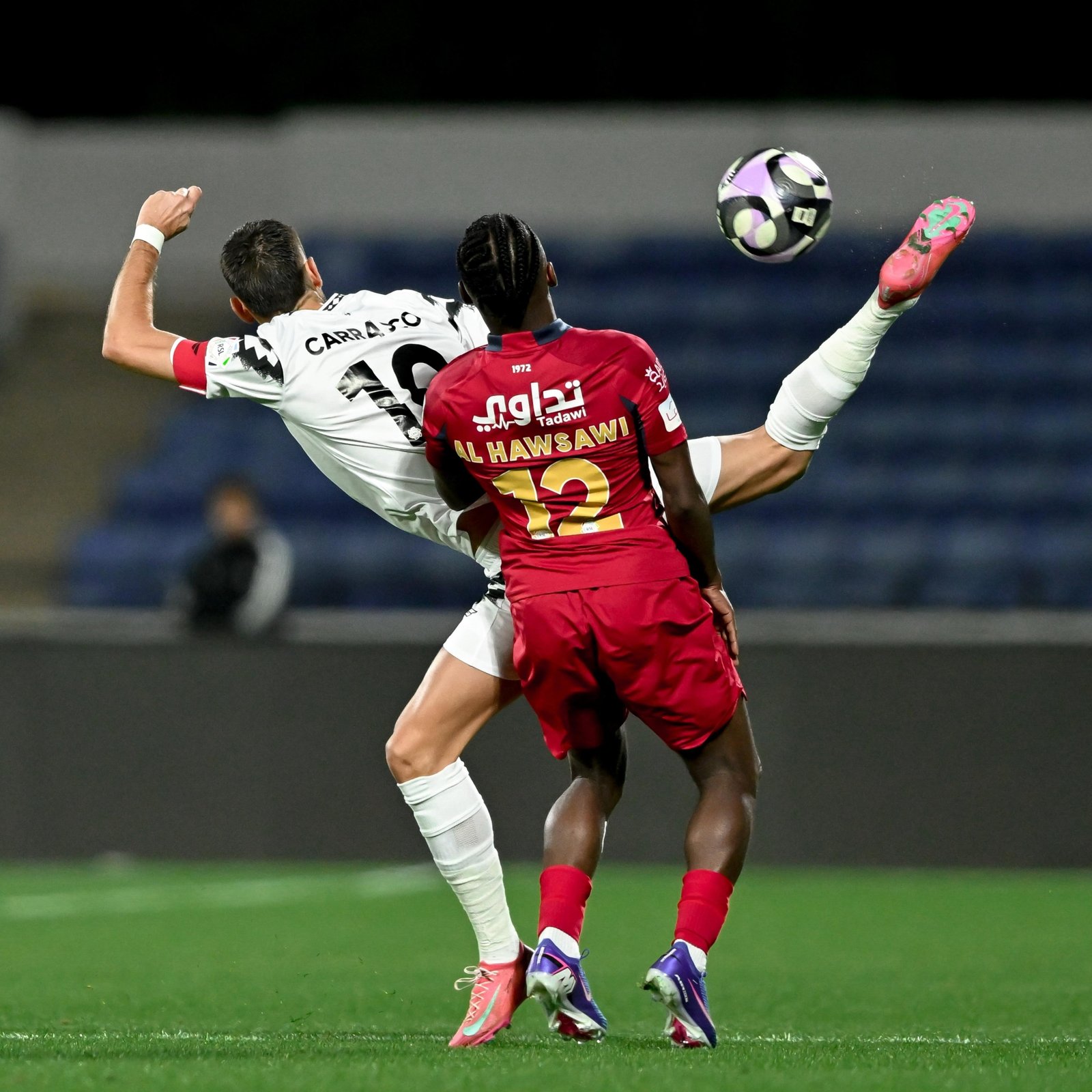 «بداية قوية لمدرب الشباب بن زكري بفوز ساحق على ضمك بثلاثية»