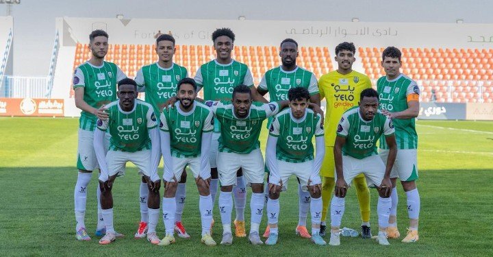 «تحدي جديد ينتظر الأنوار والفيصلي غدًا في المجمعة بطموحات كبيرة»