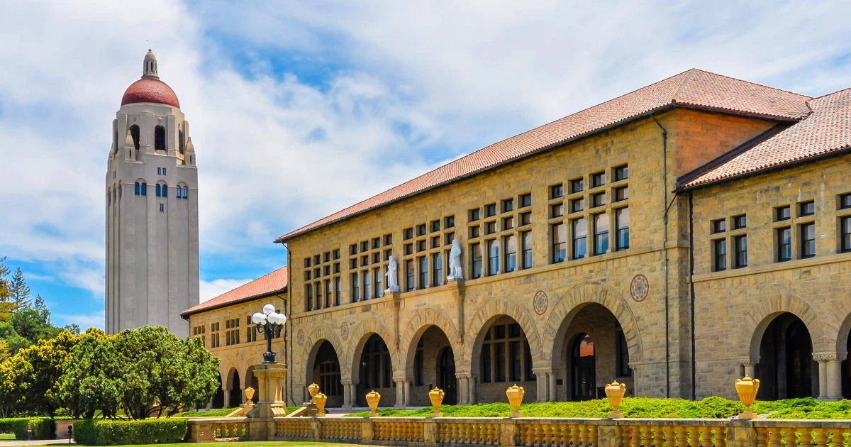 «تحديات وفرص الإعاقة في الجامعات الأمريكية»