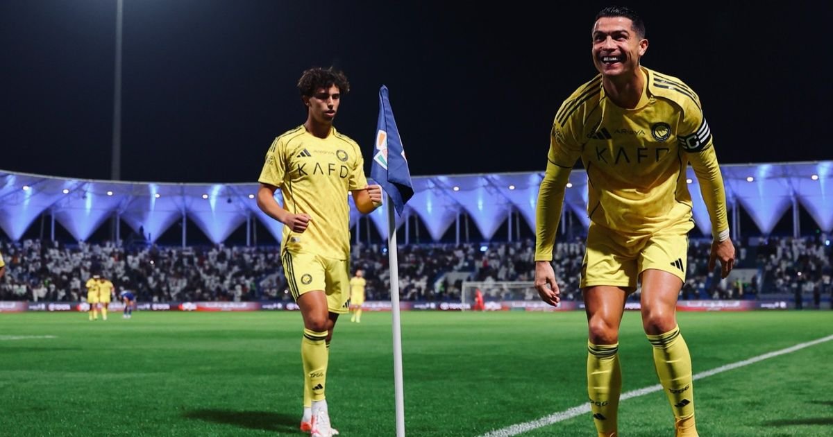 «تحدٍ جديد على الأبواب» كريستيانو رونالدو نحو تسجيل الهدف الألف في سن الـ42