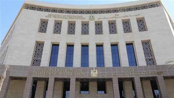 «تحليل شامل حول التقييمات الشهرية وأثرها على الأداء»