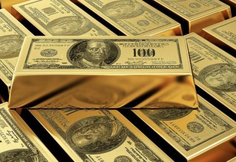 «تراجع أسعار الذهب في ظل ارتفاع الدولار قبل صدور بيانات التضخم الأمريكية»