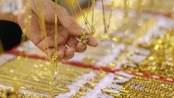 «تراجع ملحوظ في أسعار الذهب مع بداية رمضان» انخفاض سعر عيار 21 إلى 6650 جنيهًا