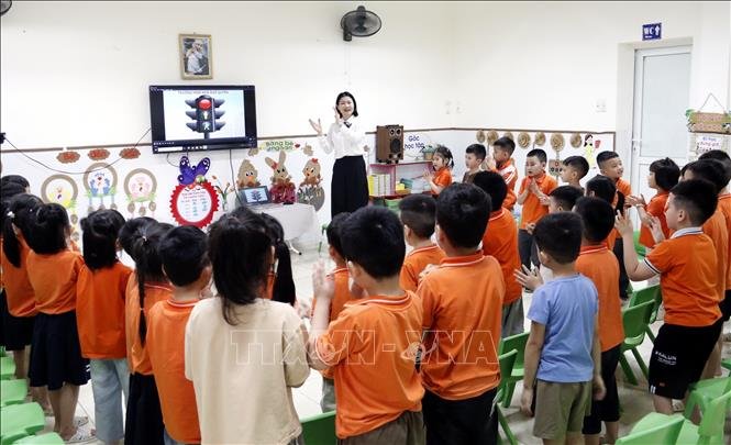 «تعزيز المهارات الرقمية الأساسية للطلاب»