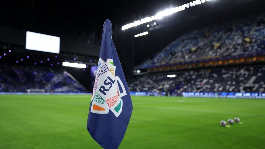 «ثورة جديدة في الدوري السعودي نحو نظام البريميرليج» الدوري السعودي يعتمد قرارًا تاريخيًا لتطبيق نظام البطولة الأكثر شهرة عالميًا