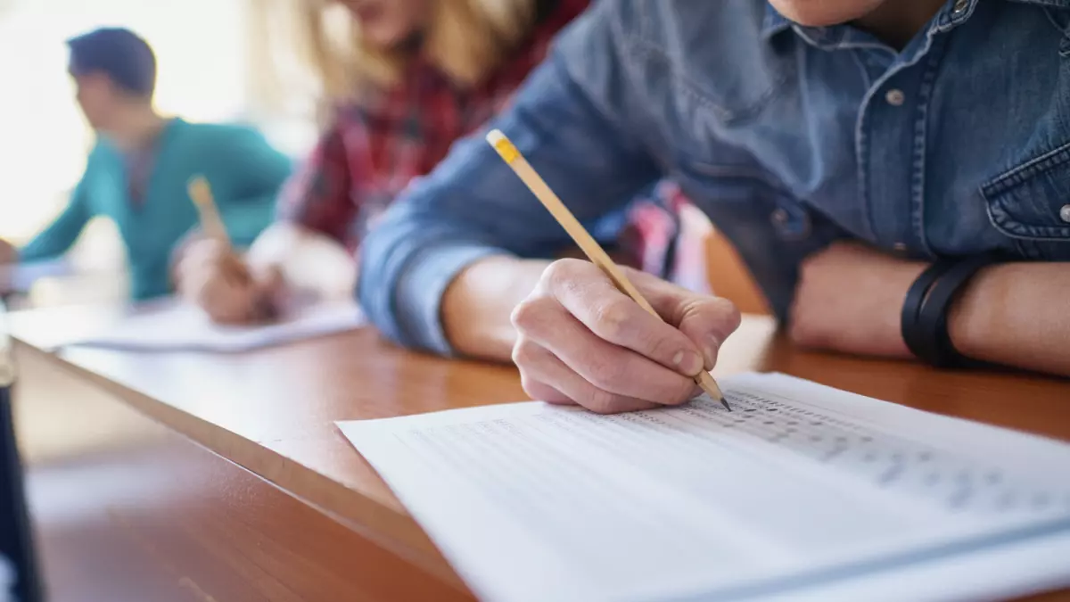 «ثورة في التعليم» وزارة التعليم تطلق منهج العلوم المتكاملة الجديد للثانوية يجمع ثلاث مواد في كتاب واحد