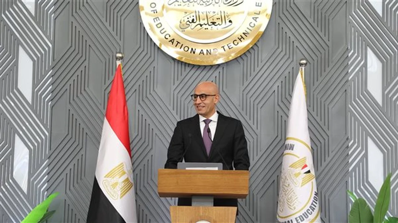 «حقيقة تعديل التقييمات» التعليم توضح موقفها من نظام دراسة صفوف النقل في الترم الثاني