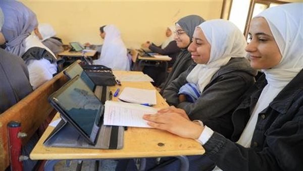 «خطوات التقديم لامتحانات أبناؤنا في الخارج»