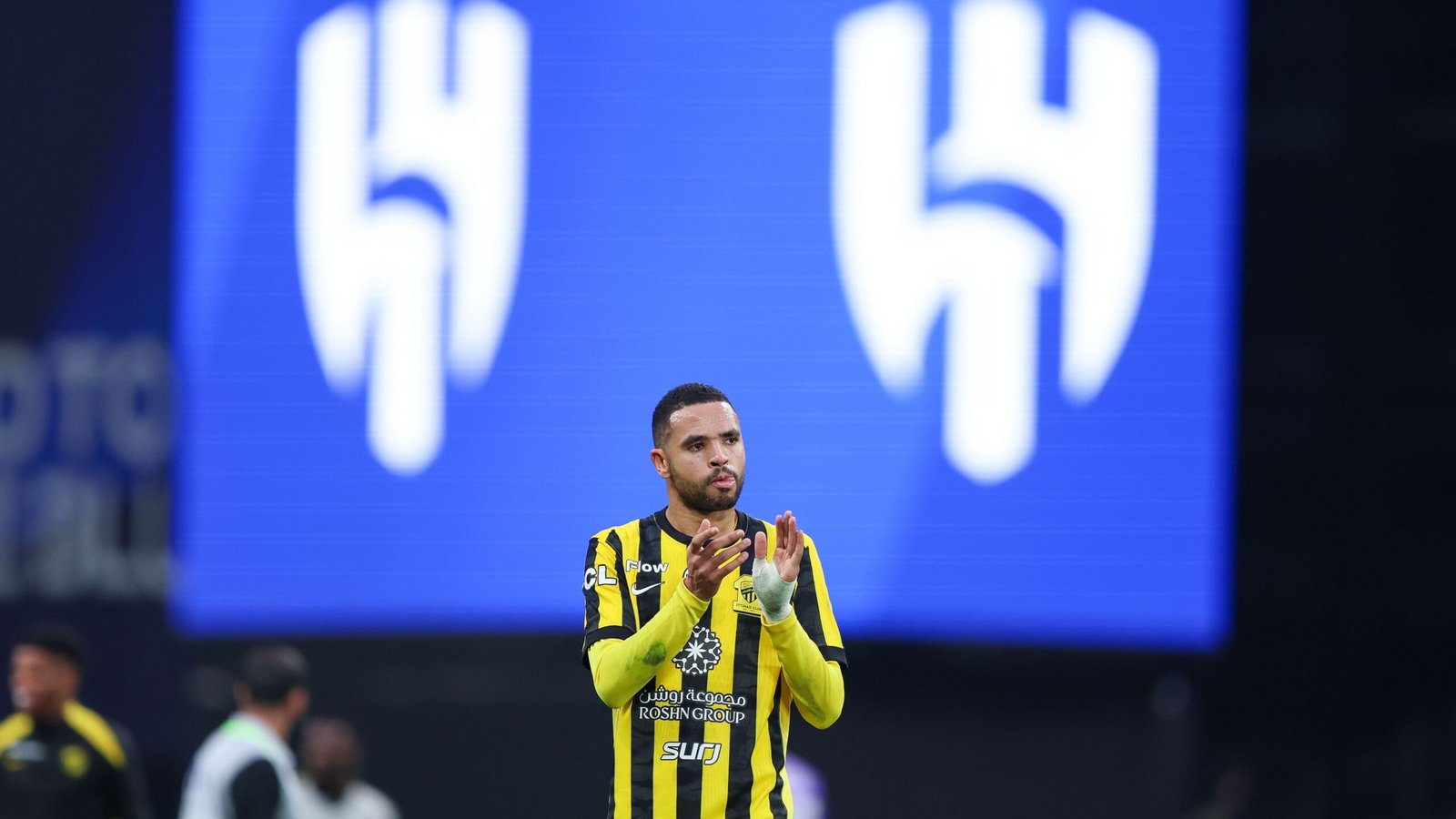 «شاهد مباراة الحزم والاتحاد في دوري روشن السعودي 2025-2026 على هذه القنوات! كيف يمكنك متابعة اللقاء عبر الإنترنت؟»