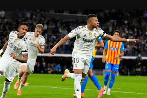 «صدام مرتقب» موعد مباراة ريال مدريد وفالنسيا في الدوري الإسباني وترددات القنوات الناقلة