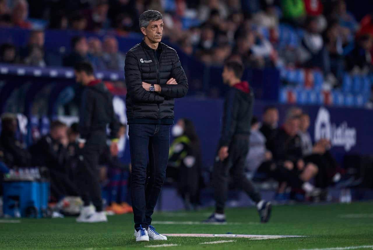 «فضيحة تحكيمية جديدة تثير الجدل في الدوري السعودي» الجواسيل يوثق الأزمة برسائل مؤثرة