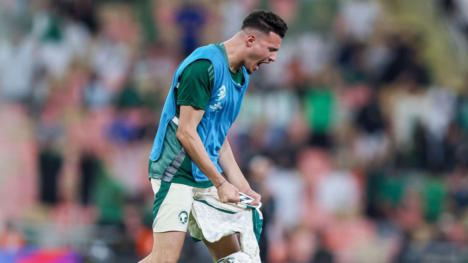 «في ختام أحداث الجولة المثيرة.. النصر يوضح موقفه من صفقة الحمدان بعد صراع الهلال والاتحاد»