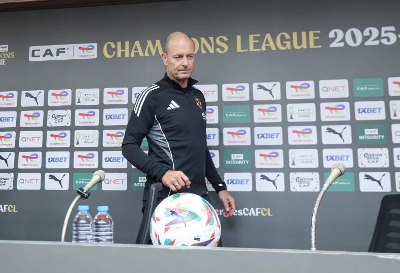 «قادة الكرة يتحدثون» تورب وقائد الأهلي يشاركان في المؤتمر الصحفي لمباراة الجيش الملكي بدوري الأبطال