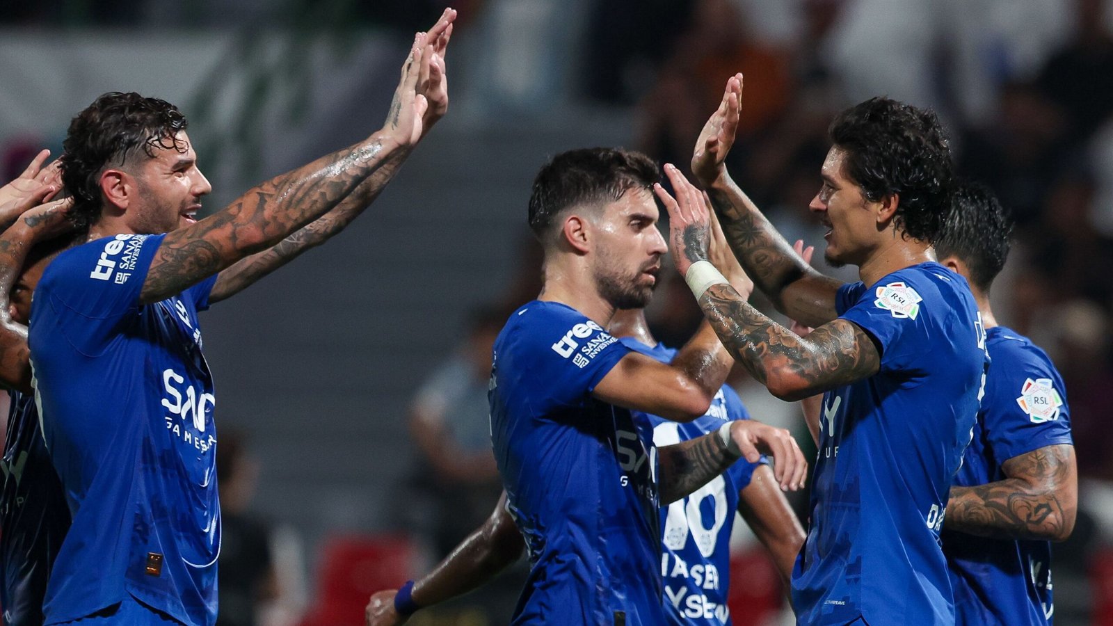 «كريم بنزيما يدعم فنربخشة في سعيهم للتعاقد مع نجم الهلال»