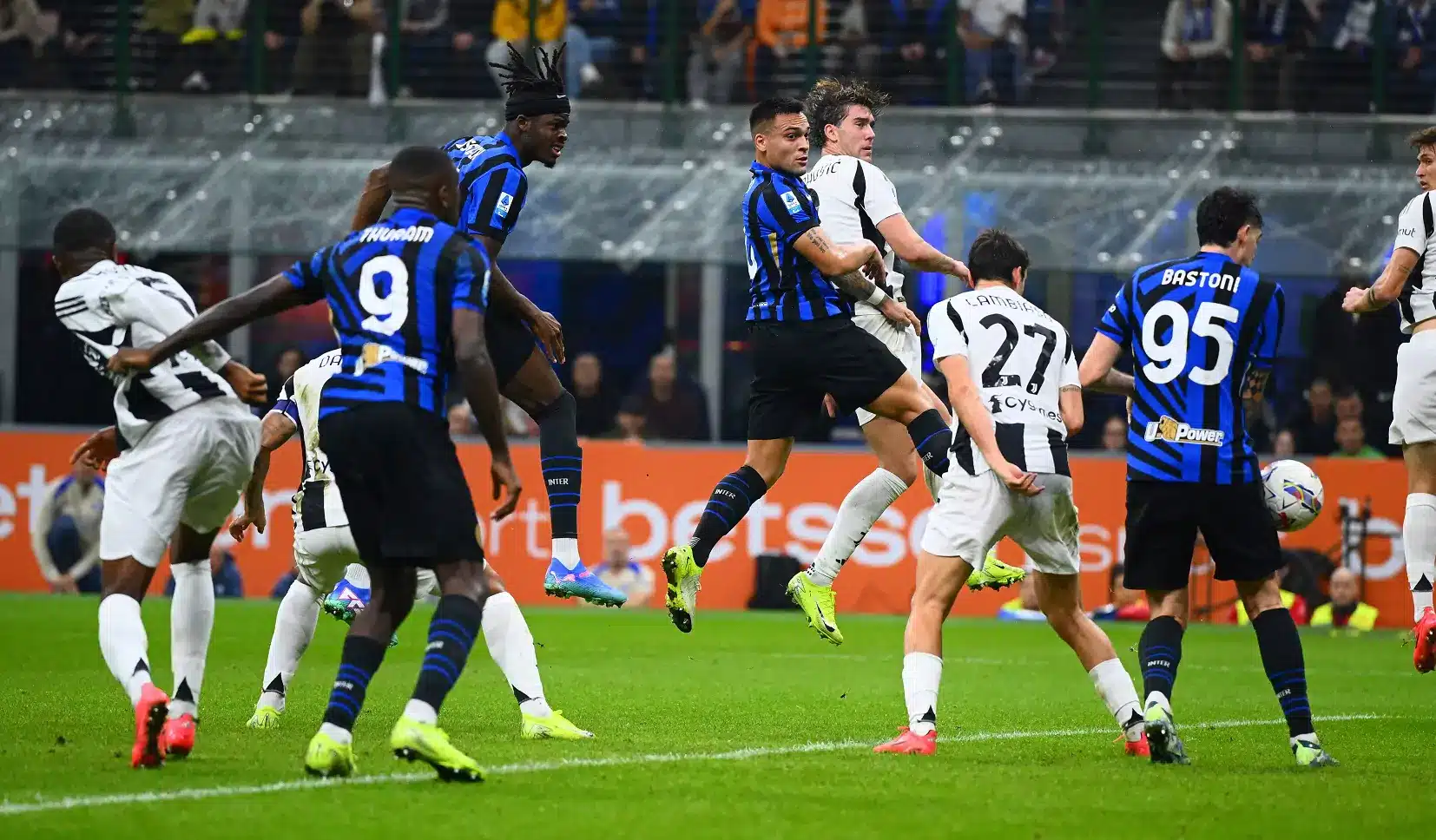 «كل ما تحتاج معرفته عن قناة مباراة إنتر ميلان ويوفنتوس وكيفية متابعة الدوري الإيطالي»