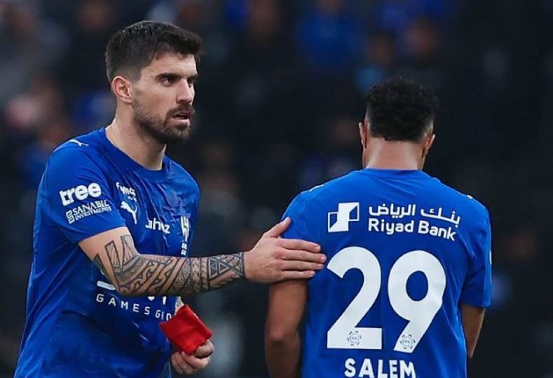 «مباراة الهلال والأخدود في الدوري السعودي: التوقيت والقناة الناقلة»
