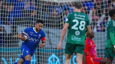 «مباراة الهلال والأهلي تشتعل: القنوات الناقلة للمواجهة مجاناً في الدوري السعودي»