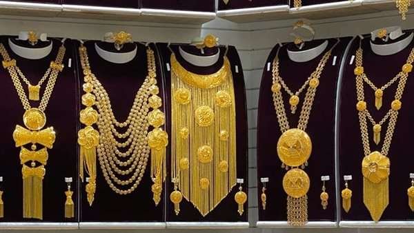 «مصر تتوجه نحو الاستثمار في الذهب بشراء 45 طنًا في 2025»