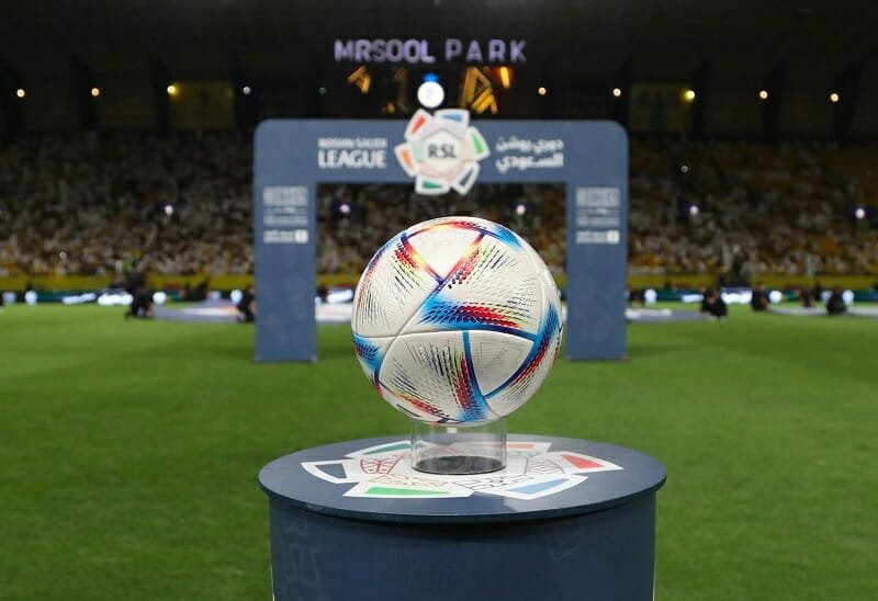 «ملحمة الكلاسيكو بين النصر والاتحاد ترفع من وتيرة المنافسة في الجولة 21 من دوري روشن»