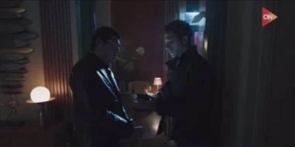 «مواجهة مشوقة في الحلقة الثانية من عين سحرية بين باسم سمرة ومهندس تركيب كاميرات المراقبة»