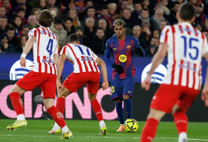 «مواجهة نارية بين ليفاندوفسكي وألفاريز» تشكيلات برشلونة وأتلتيكو مدريد المرتقبة في كأس ملك إسبانيا