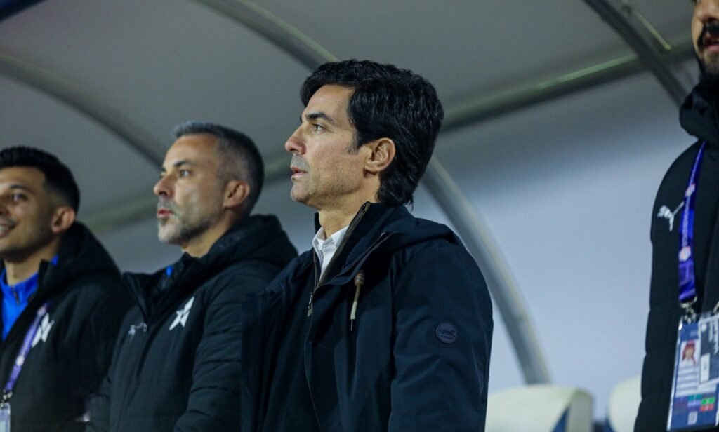 «نجمة تعلن إنهاء عقد مدربها البرتغالي ماريو سيلفا»