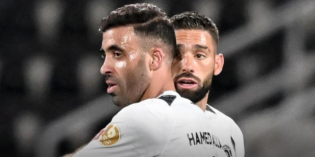 «نجومية مغربية تتألق في السعودية» عبد الرزاق حمد الله يلفت الأنظار مجددًا في عالم كرة القدم