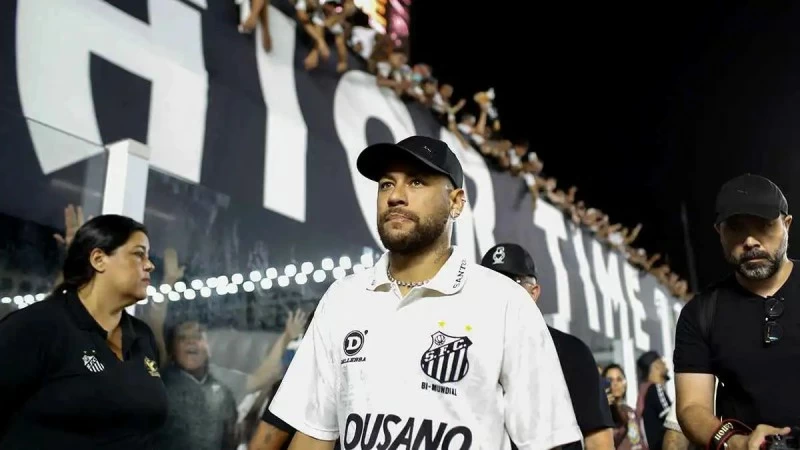 «هل اقترب نيمار من اعتزال كرة القدم؟» استعدوا لمتابعة آخر مستجدات “رقصة السامبا” الأخيرة للأيقونة البرازيلية