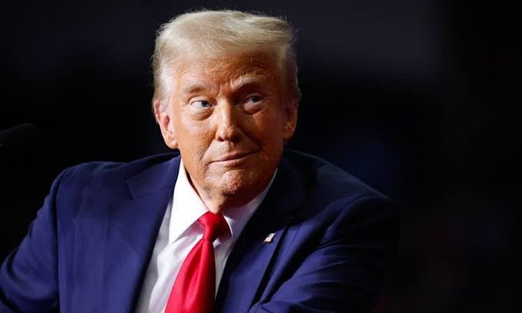 «هل ترامب وراء فوضى أسعار الذهب؟» تساؤلات تثيرها “الإندبندنت” حول تأثير الرئيس السابق على الأسواق المالية